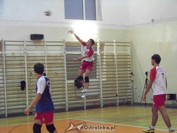 I liga mazowiecka juniorów: Pekpol Ostrołęka - Huragan Wołomin (19.09.2013) - zdjęcie #6 - eOstroleka.pl