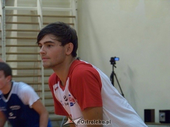 I liga mazowiecka juniorów: Pekpol Ostrołęka - Huragan Wołomin (19.09.2013) - zdjęcie #2 - eOstroleka.pl