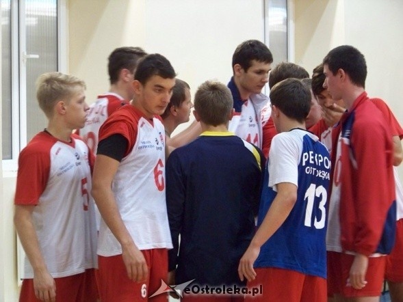 I liga mazowiecka juniorów: Pekpol Ostrołęka - Huragan Wołomin (19.09.2013) - zdjęcie #1 - eOstroleka.pl