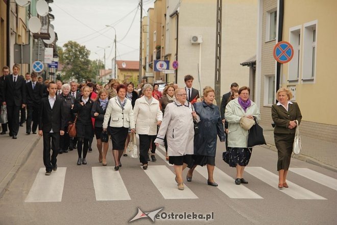 Obchody jubileuszowe 100-lecia I LO w Ostrołęce [20.09.2013] - zdjęcie #35 - eOstroleka.pl
