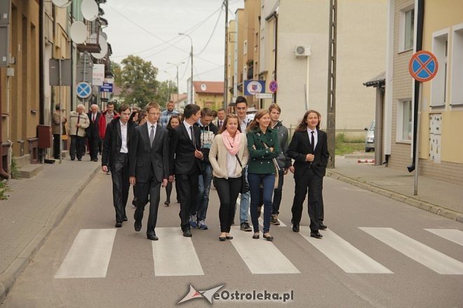 Obchody jubileuszowe 100-lecia I LO w Ostrołęce [20.09.2013] - zdjęcie #132 - eOstroleka.pl