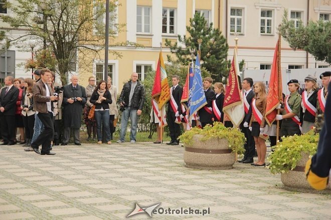 Obchody jubileuszowe 100-lecia I LO w Ostrołęce [20.09.2013] - zdjęcie #124 - eOstroleka.pl