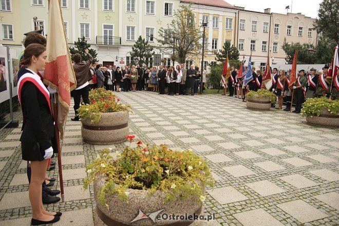 Obchody jubileuszowe 100-lecia I LO w Ostrołęce [20.09.2013] - zdjęcie #120 - eOstroleka.pl