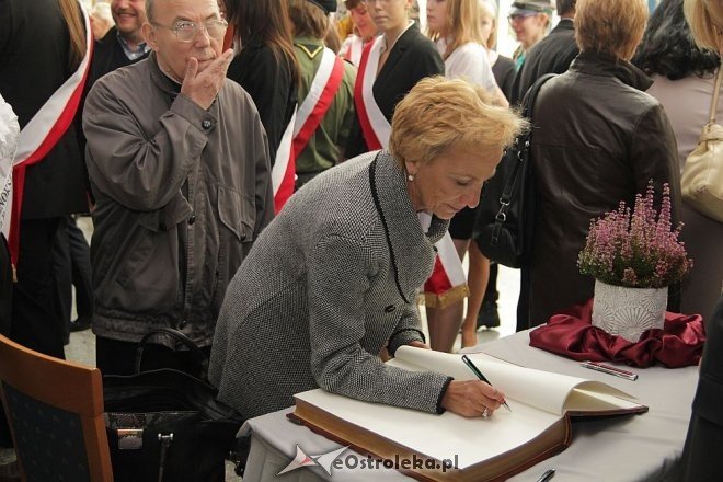 Obchody jubileuszowe 100-lecia I LO w Ostrołęce [20.09.2013] - zdjęcie #74 - eOstroleka.pl