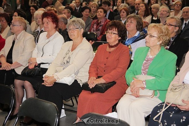 Obchody jubileuszowe 100-lecia I LO w Ostrołęce [20.09.2013] - zdjęcie #64 - eOstroleka.pl