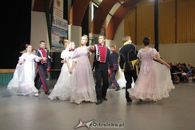 Obchody jubileuszowe 100-lecia I LO w Ostrołęce [20.09.2013] - zdjęcie #59 - eOstroleka.pl