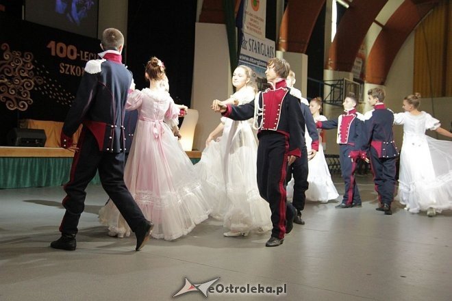 Obchody jubileuszowe 100-lecia I LO w Ostrołęce [20.09.2013] - zdjęcie #58 - eOstroleka.pl