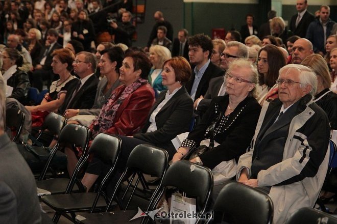 Obchody jubileuszowe 100-lecia I LO w Ostrołęce [20.09.2013] - zdjęcie #46 - eOstroleka.pl