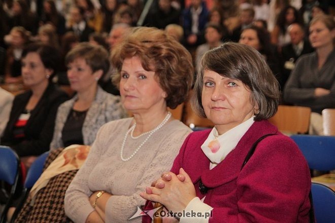 Obchody jubileuszowe 100-lecia I LO w Ostrołęce [20.09.2013] - zdjęcie #45 - eOstroleka.pl