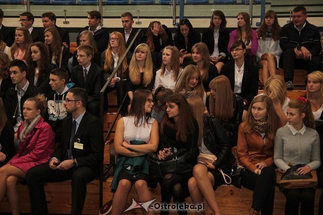 Obchody jubileuszowe 100-lecia I LO w Ostrołęce [20.09.2013] - zdjęcie #35 - eOstroleka.pl
