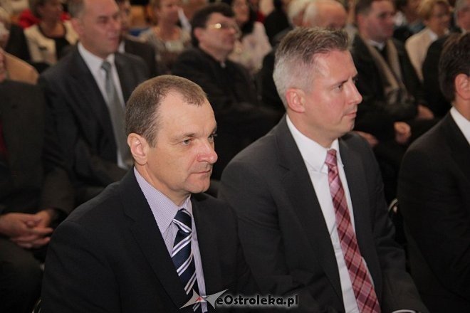 Obchody jubileuszowe 100-lecia I LO w Ostrołęce [20.09.2013] - zdjęcie #20 - eOstroleka.pl