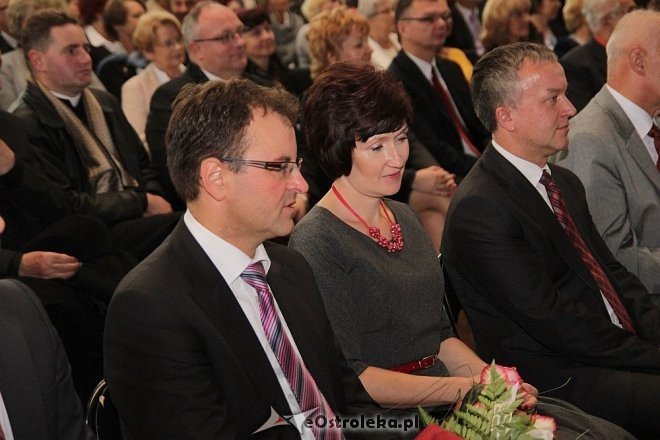 Obchody jubileuszowe 100-lecia I LO w Ostrołęce [20.09.2013] - zdjęcie #19 - eOstroleka.pl