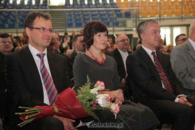 Obchody jubileuszowe 100-lecia I LO w Ostrołęce [20.09.2013] - zdjęcie #13 - eOstroleka.pl