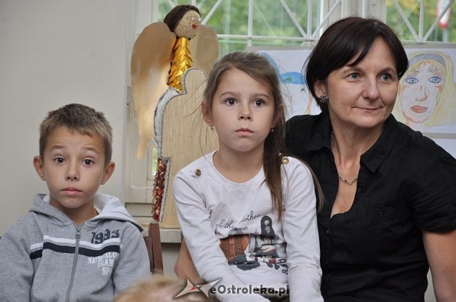 Spotkanie w Kultowni: „Ostrołęka czyta dzieciom” [20.09.2013] - zdjęcie #18 - eOstroleka.pl