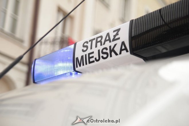 Ostrołęcka straż miejska ma nowy samochód [20.09.2013] - zdjęcie #2 - eOstroleka.pl