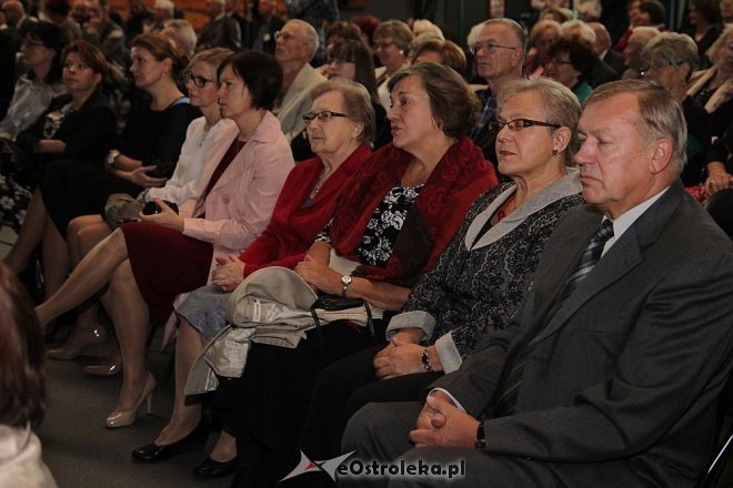 Jubileusz 100-lecia I LO w Ostrołęce: Zjazd absolwentów [21.09.2013] - zdjęcie #39 - eOstroleka.pl