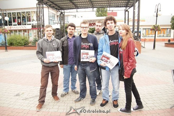 Akcja informacyjna „Obywatele Decydują” na scenie przy Kupcu [21.09.2013] - zdjęcie #16 - eOstroleka.pl