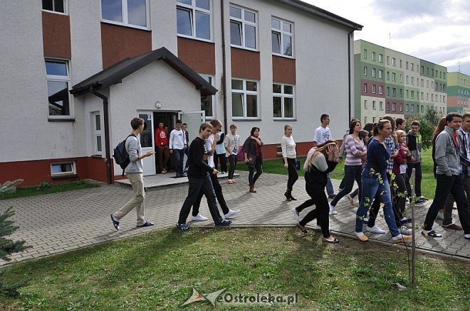 Ćwiczenia z ratownictwa chemicznego w ZS nr 5 [25.09.2013] - zdjęcie #47 - eOstroleka.pl