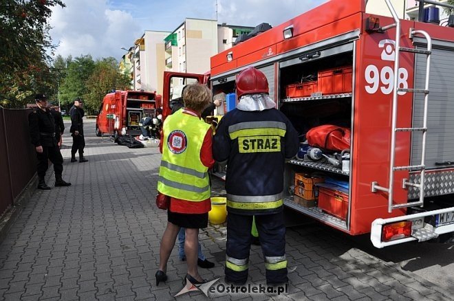 Ćwiczenia z ratownictwa chemicznego w ZS nr 5 [25.09.2013] - zdjęcie #29 - eOstroleka.pl