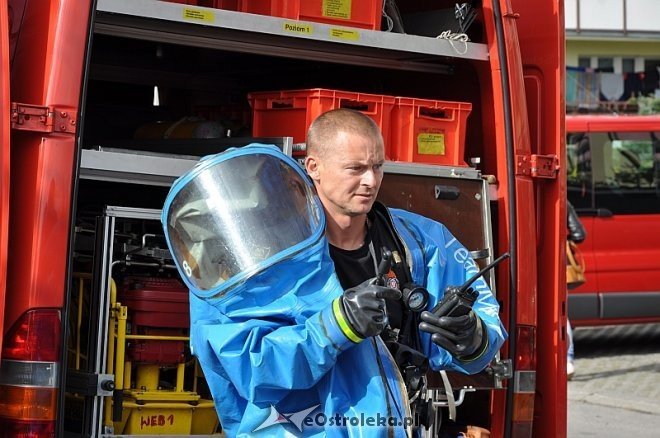 Ćwiczenia z ratownictwa chemicznego w ZS nr 5 [25.09.2013] - zdjęcie #8 - eOstroleka.pl