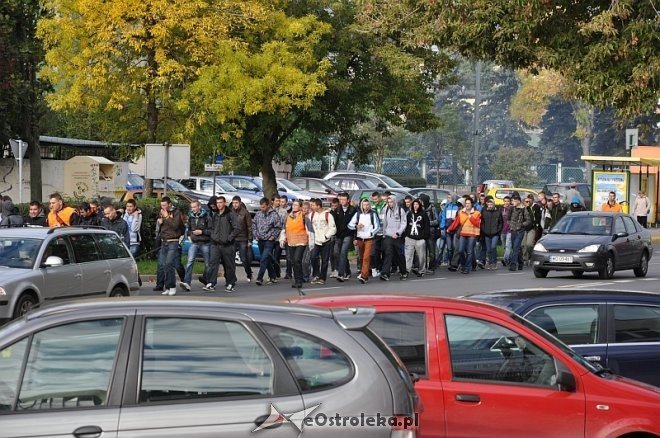 Marsz pamięci doktora Józefa Psarskiego [27.09.2013] - zdjęcie #5 - eOstroleka.pl