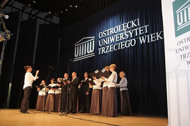 Uroczysta inauguracja Ostrołęckiego Uniwersytetu Trzeciego Wieku [28.09.2013] - zdjęcie #33 - eOstroleka.pl