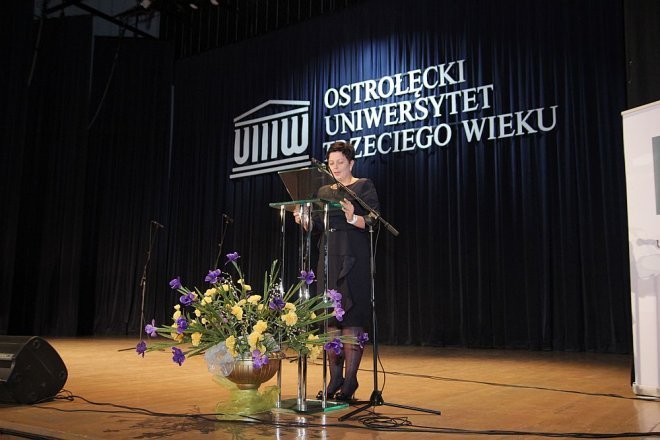 Uroczysta inauguracja Ostrołęckiego Uniwersytetu Trzeciego Wieku [28.09.2013] - zdjęcie #48 - eOstroleka.pl
