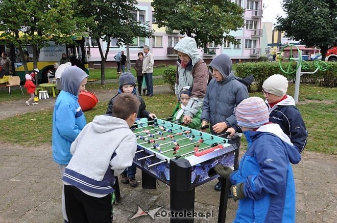 „Sobota na sportowo” – Festyn przy Goworowskiej [28.09.2013] - zdjęcie #16 - eOstroleka.pl
