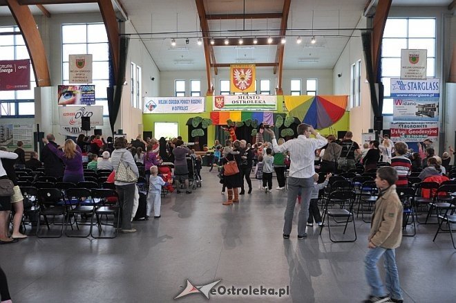 „Wspólnie z rodziną” – fantastyczny festyn dla rodziców i ich pociech [29.09.2013] - zdjęcie #40 - eOstroleka.pl