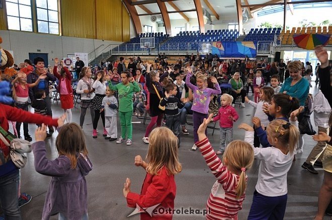 „Wspólnie z rodziną” – fantastyczny festyn dla rodziców i ich pociech [29.09.2013] - zdjęcie #2 - eOstroleka.pl