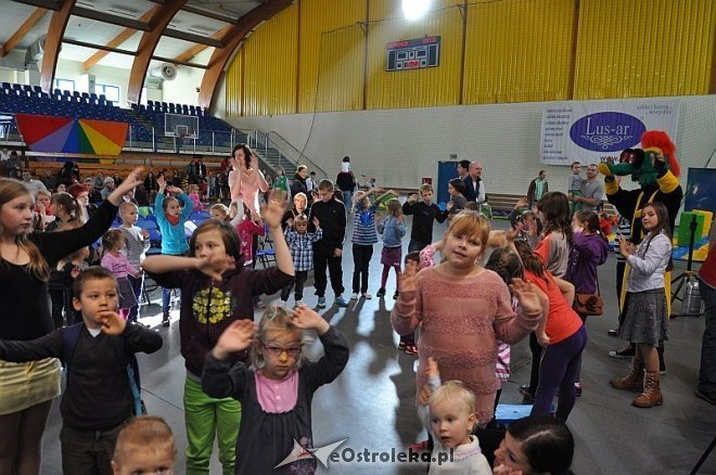 „Wspólnie z rodziną” – fantastyczny festyn dla rodziców i ich pociech [29.09.2013] - zdjęcie #1 - eOstroleka.pl