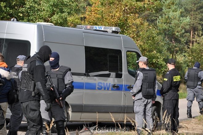 Nieudana ucieczka więźniów z pod ostrołęckiego więzienia [30.09.2013] - zdjęcie #33 - eOstroleka.pl