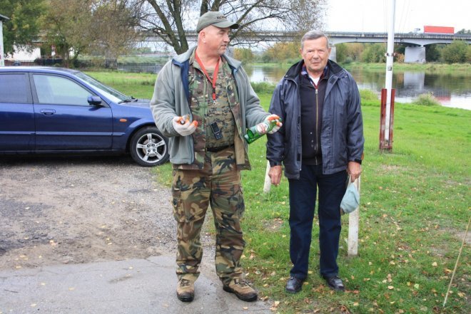 Wędkarze z koła PZW Narew nr 38 znowu w akcji [30.09.2013] - zdjęcie #10 - eOstroleka.pl