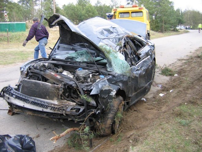 Zatrważające statystyki na drogach w regionie: Od początku roku w wypadkach zginęło już 16 osób [DRASTYCZNE ZDJĘCIA] - zdjęcie #11 - eOstroleka.pl