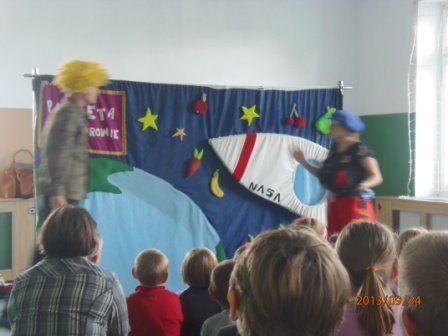 Pasieki: Teatrzyk Profilaktyczny Planeta samo zdrowie  - zdjęcie #4 - eOstroleka.pl