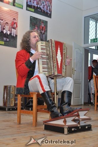 Regionalny Przegląd Harmonistów i Skrzypków Ludowych „Kurpiowskie Granie” w Lelisie [06.10.2013] - zdjęcie #3 - eOstroleka.pl