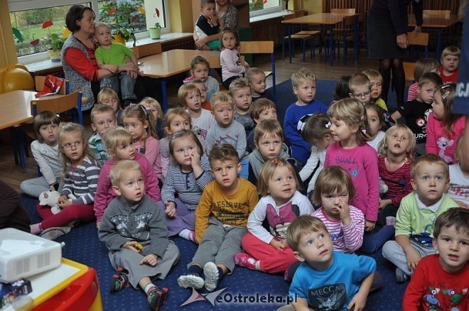Profilaktyczna pogadanka w miejskiej „siódemce” [ZDJĘCIA] [07.10.2013] - zdjęcie #13 - eOstroleka.pl