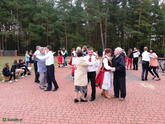 Kurpie witali jesień w Wachu [11.10.2013] - zdjęcie #8 - eOstroleka.pl