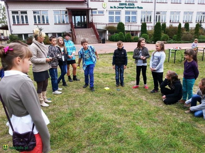 Kurpie witali jesień w Wachu [11.10.2013] - zdjęcie #1 - eOstroleka.pl