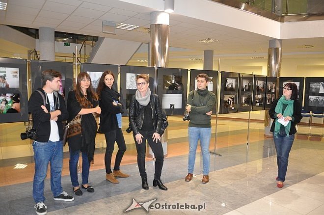Wernisaż wystawy fotografii PUAP Kolektyw [11.10.2013] - zdjęcie #15 - eOstroleka.pl