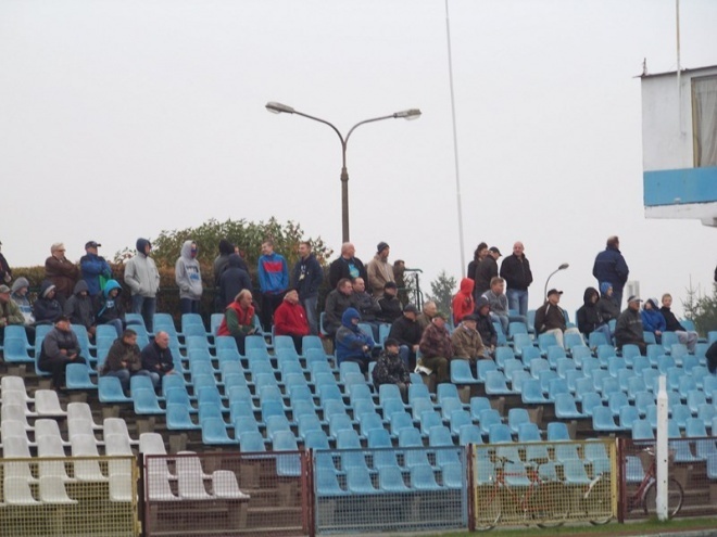 Narew Ostrołęka - MKS Przasnysz (12.10.2013) - zdjęcie #10 - eOstroleka.pl