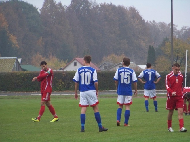 Narew Ostrołęka - MKS Przasnysz (12.10.2013) - zdjęcie #6 - eOstroleka.pl