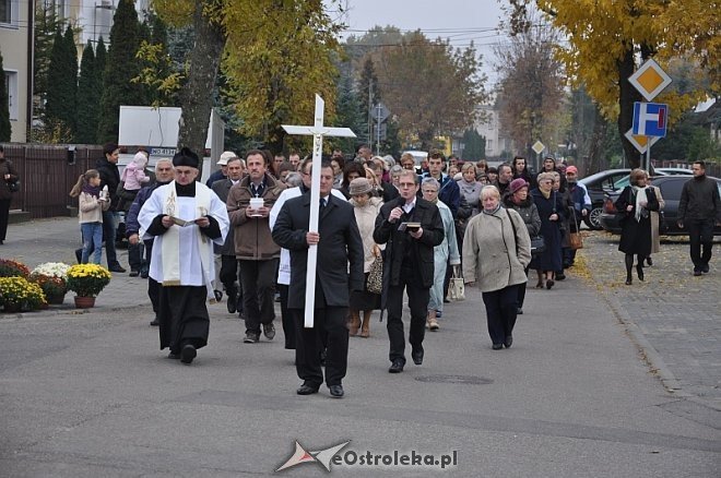 Drugi pogrzeb Dzieci Utraconych [12.10.2013] - zdjęcie #2 - eOstroleka.pl