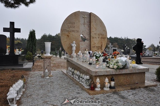 Drugi pogrzeb Dzieci Utraconych [12.10.2013] - zdjęcie #18 - eOstroleka.pl