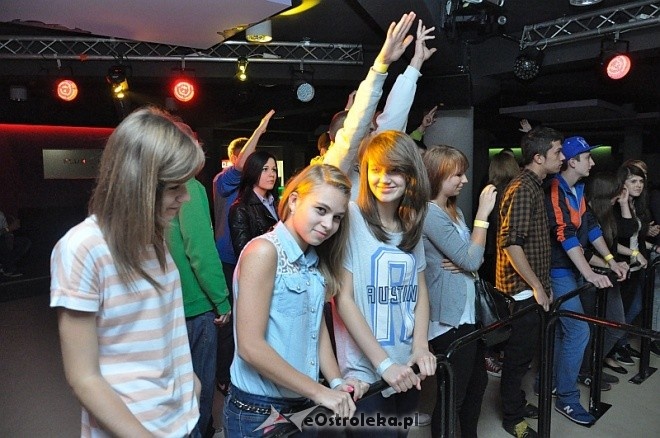 Raper Buka odwiedził Ostrołękę [13.10.2013] - zdjęcie #119 - eOstroleka.pl