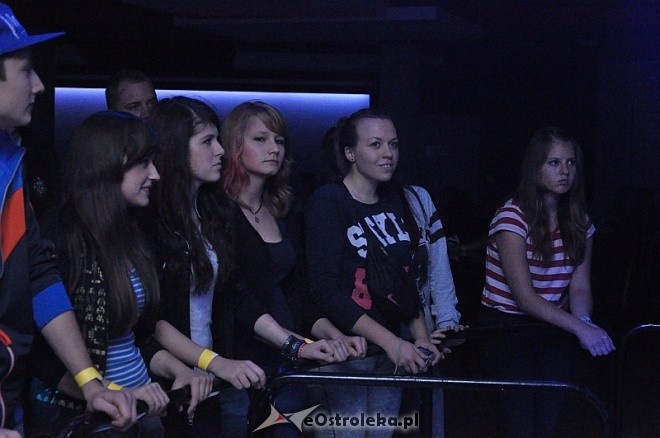 Raper Buka odwiedził Ostrołękę [13.10.2013] - zdjęcie #112 - eOstroleka.pl