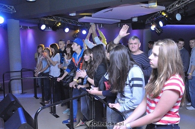 Raper Buka odwiedził Ostrołękę [13.10.2013] - zdjęcie #82 - eOstroleka.pl