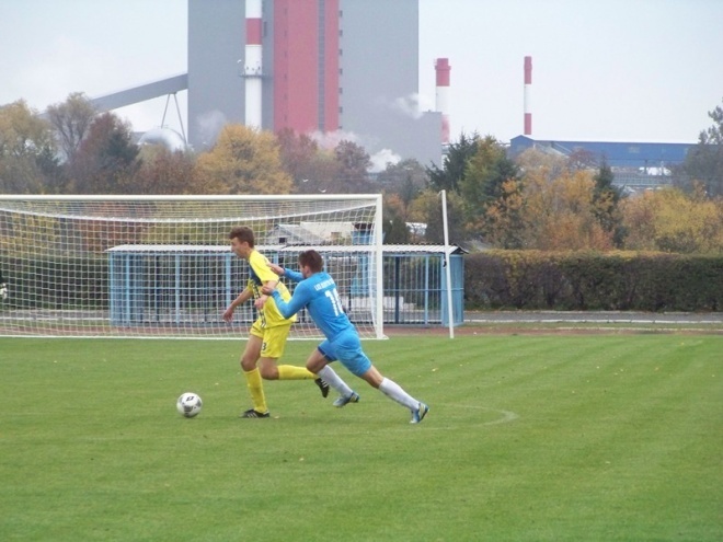 Korona HiD Ostrołęka - Błękitni Raciąż (13.10.2013) - zdjęcie #31 - eOstroleka.pl