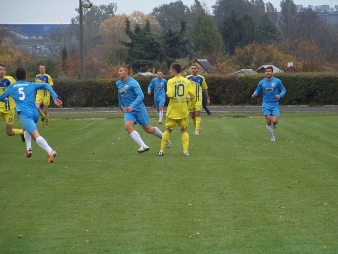 Korona HiD Ostrołęka - Błękitni Raciąż (13.10.2013) - zdjęcie #27 - eOstroleka.pl