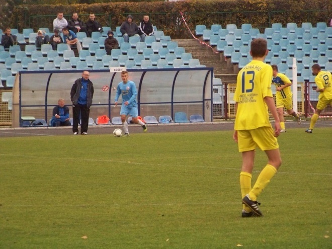 Korona HiD Ostrołęka - Błękitni Raciąż (13.10.2013) - zdjęcie #14 - eOstroleka.pl